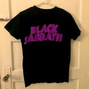 Black Sabbath Small T, Black